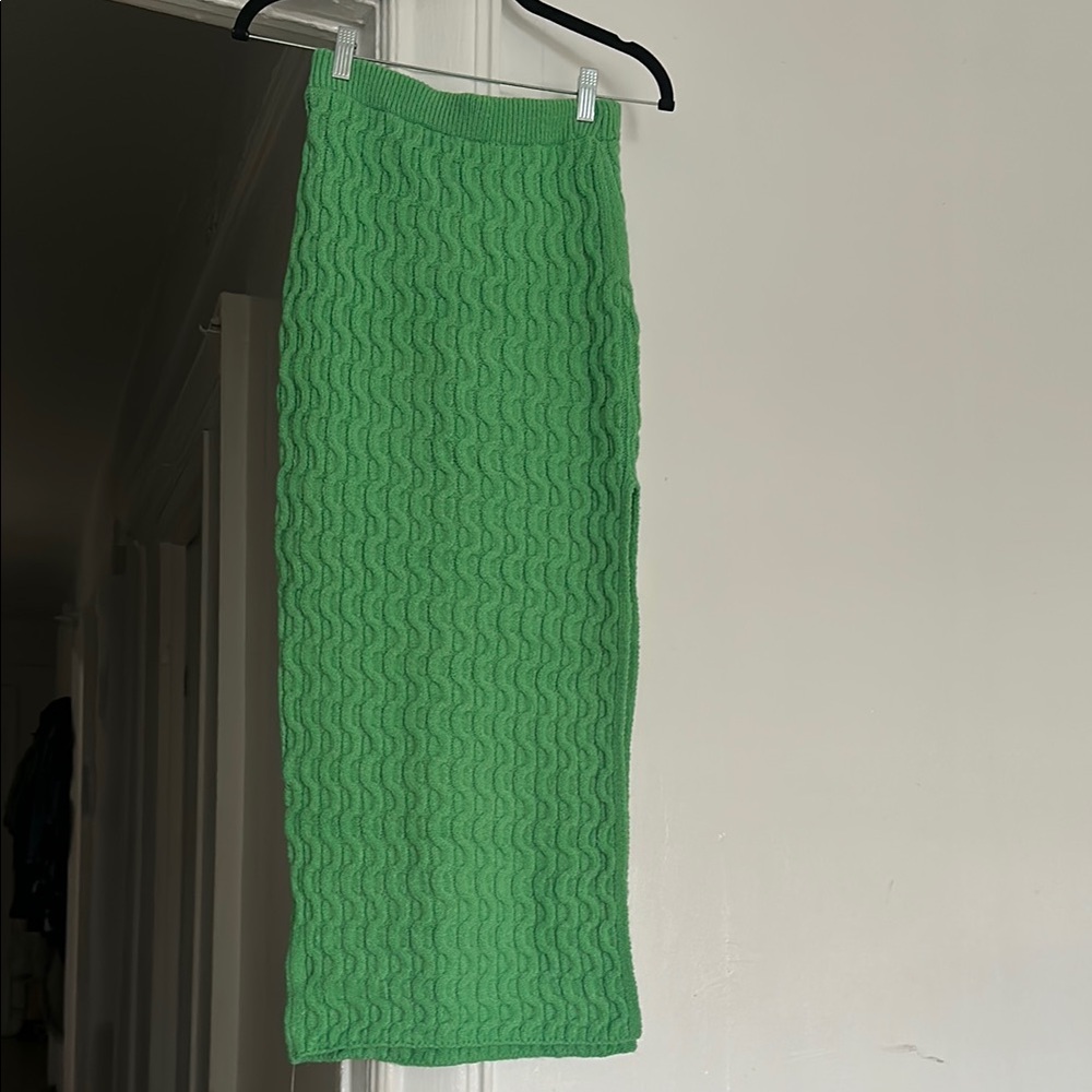 Green Ribbed Pencil Midi Skirt for Cocktail